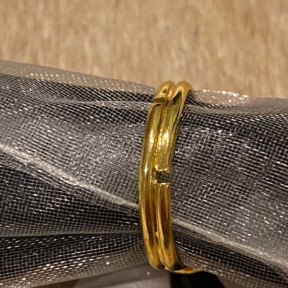 Vintage ring Adjustable size 6 to 10 - Picture 3 of 3